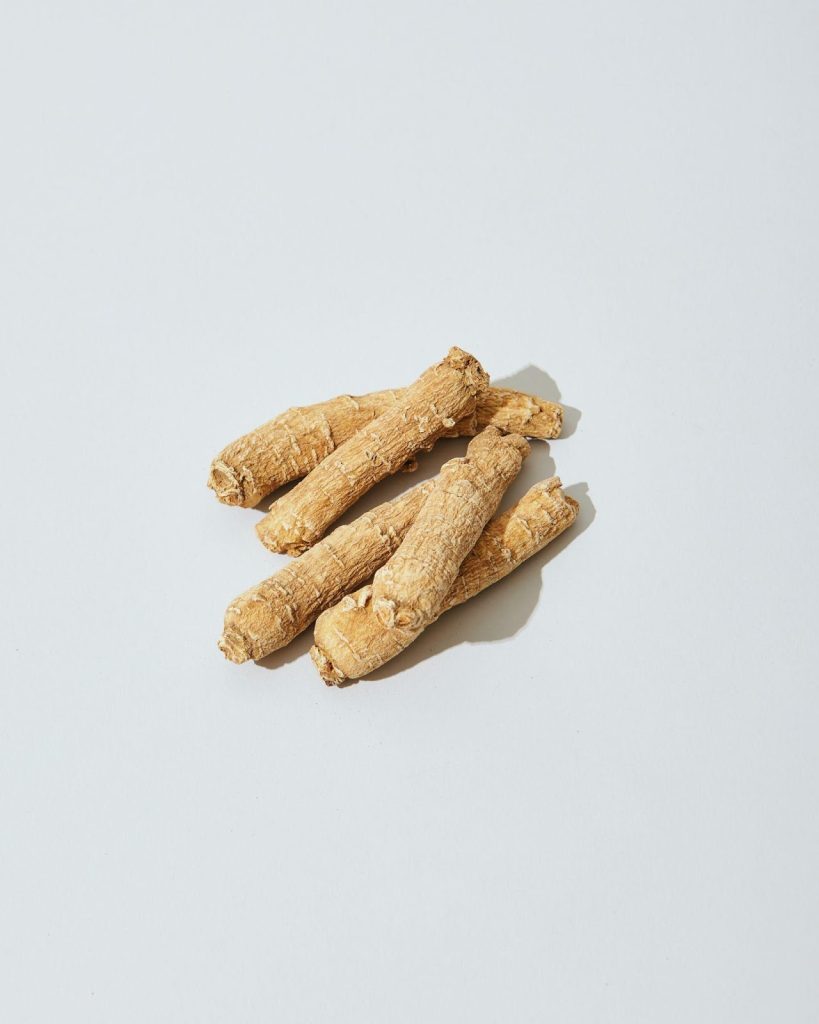 ginseng, one of the 5 best herbs for dementia